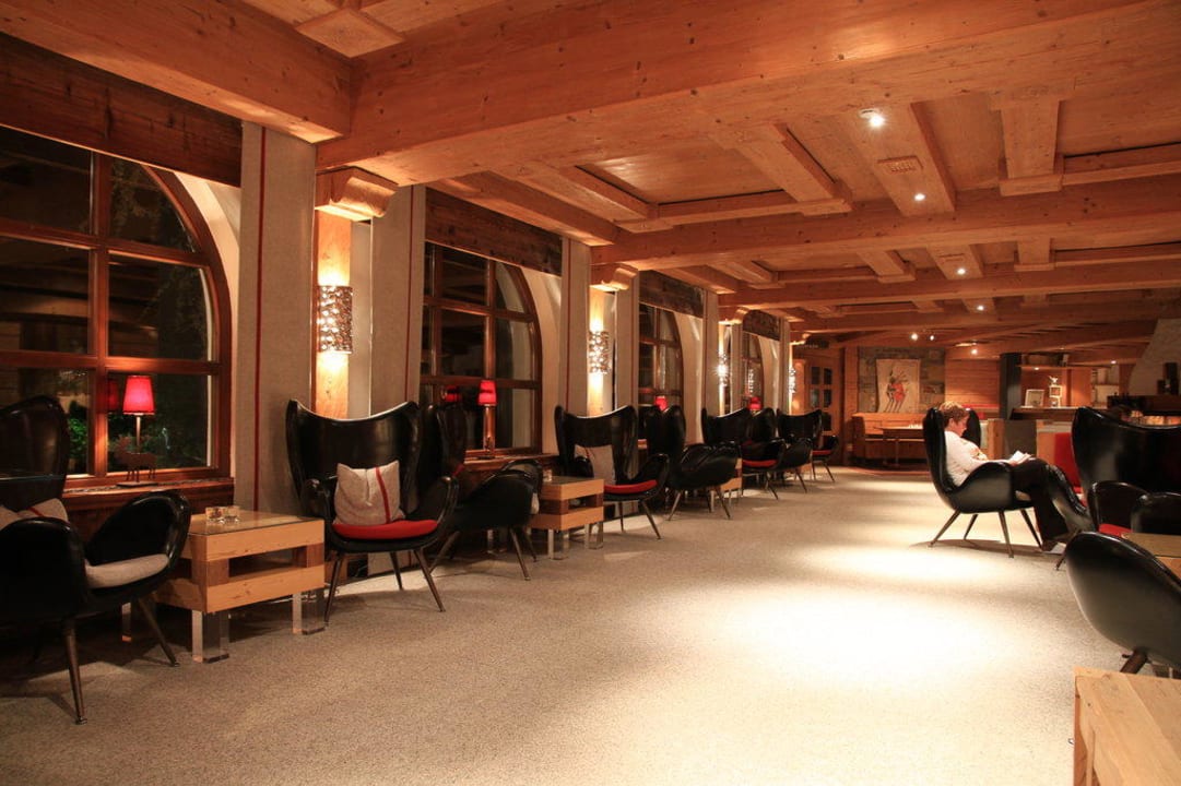 Lounge neben Rezeption Jungbrunn - Der Gutzeitort