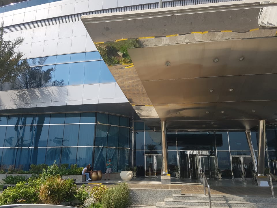 Außenansicht Corniche Hotel Sharjah