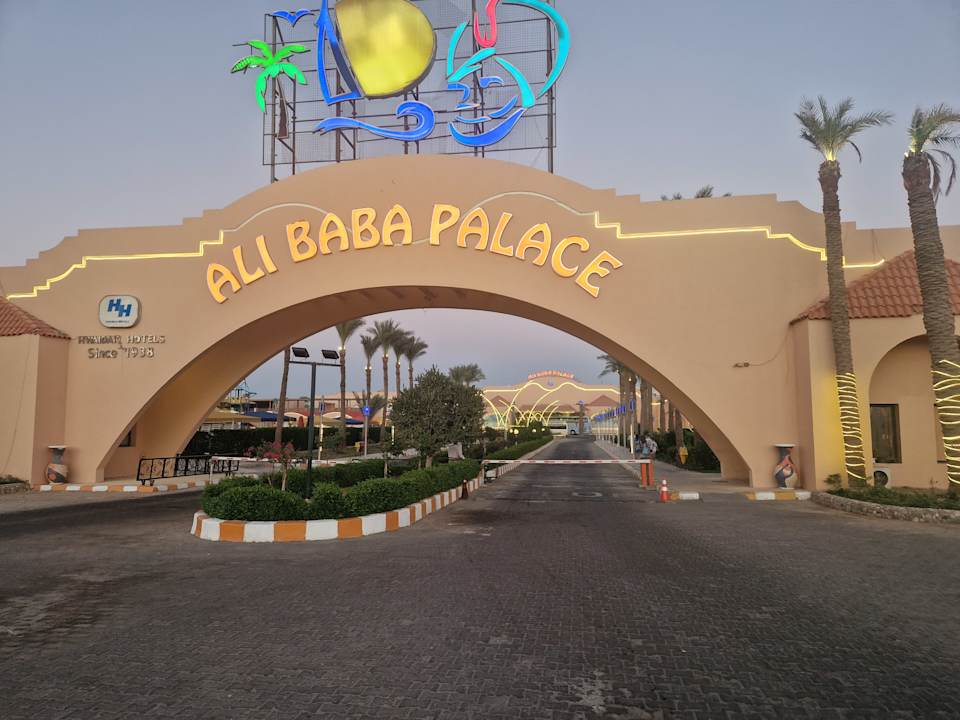 Außenansicht Ali Baba Palace Resort