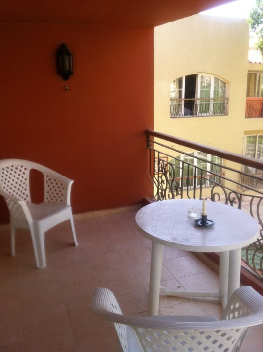 Balkon mit Blick in den Garten Siva Grand Beach