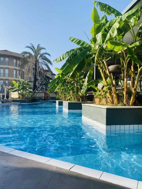 Pool TUI BLUE Xanthe