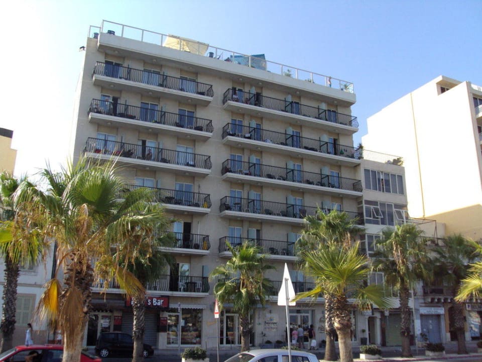 Hotel von außen Bayview Hotel by ST Hotels