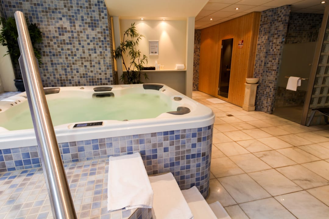 Wellness Post Plaza Hotel & Grand Café