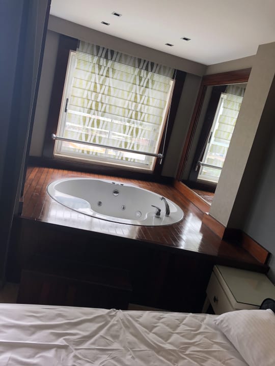 Zimmer Saturn Palace Resort Hotel