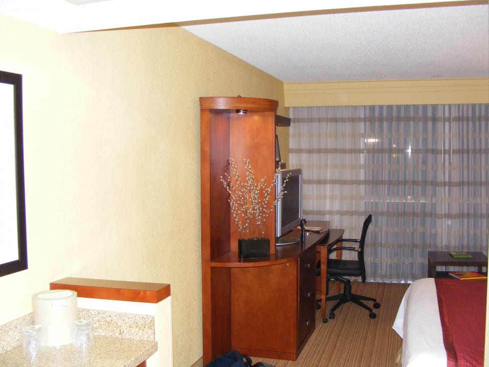 Das Hotelzimmer - sauber und gut Hotel Courtyard Miami Airport