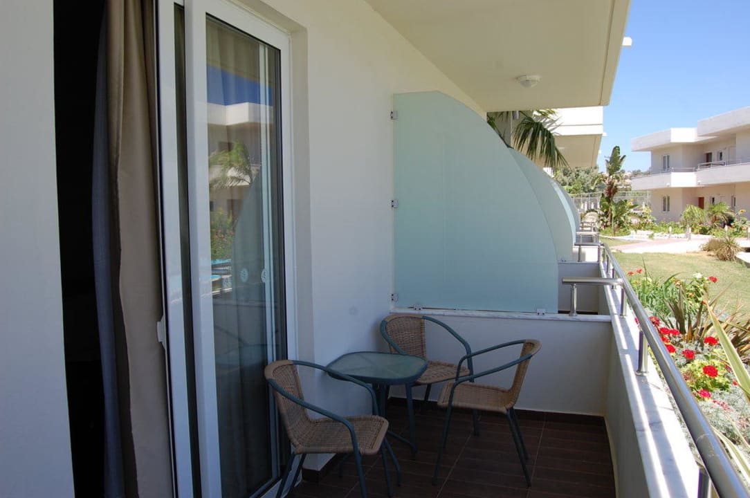 Balkon Erdgeschoß Afandou Bay Resort Suites