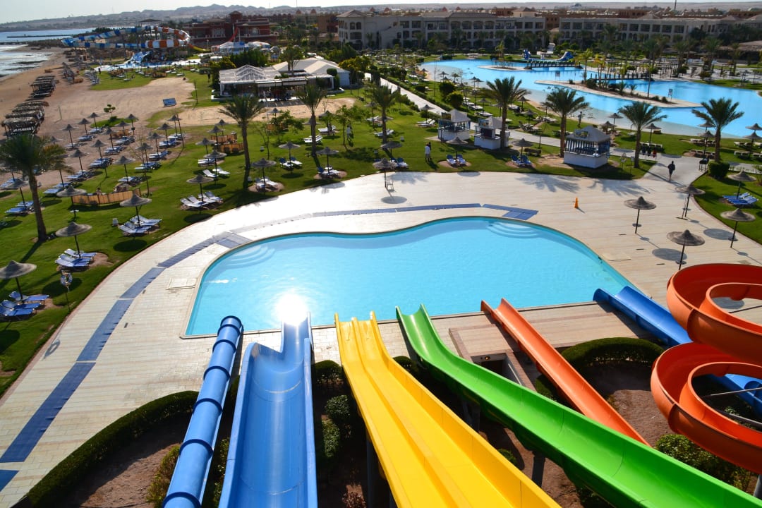 Zjeżdżalnie jedne z wielu JAZ Aquamarine Resort