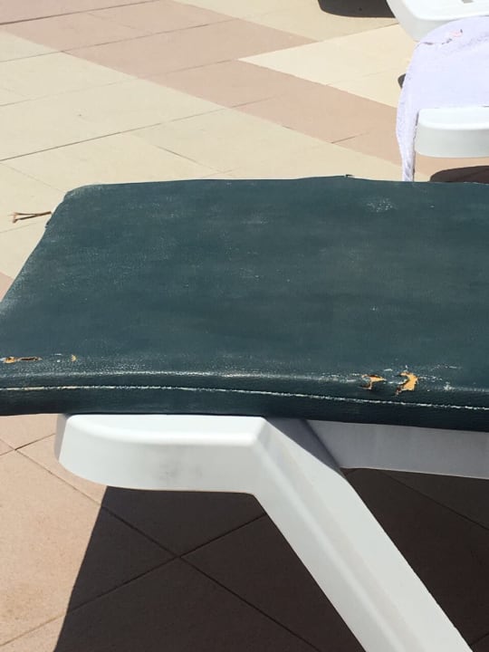 Poolliege Hotel El Mouradi Djerba Menzel