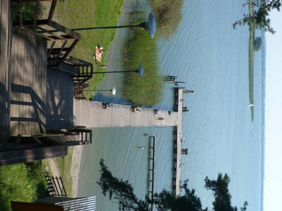 Bootssteg mit Liegewiese Resort Niegocin