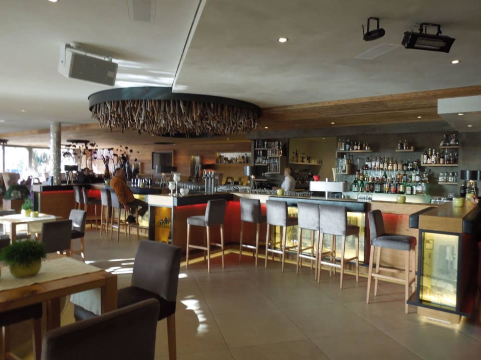 Hotelbar Quellenhof Luxury Resort Passeier