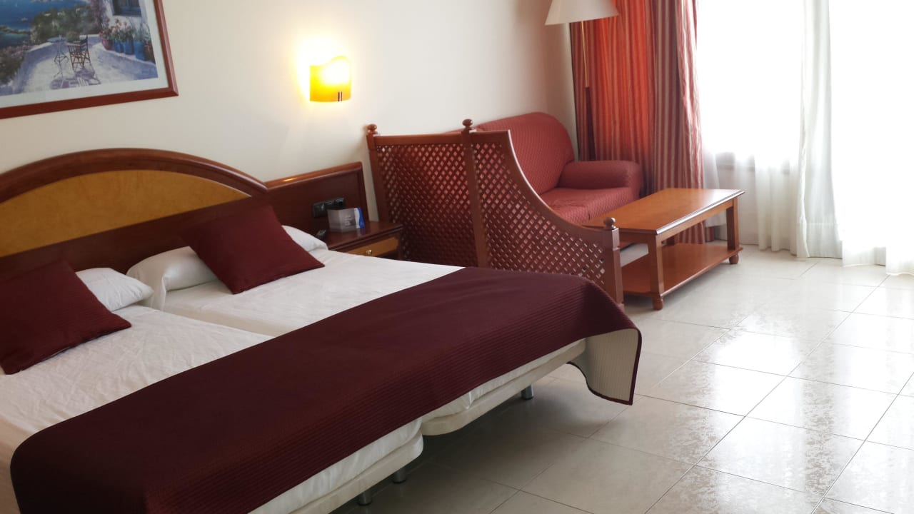 Zimmer CM Playa del Moro