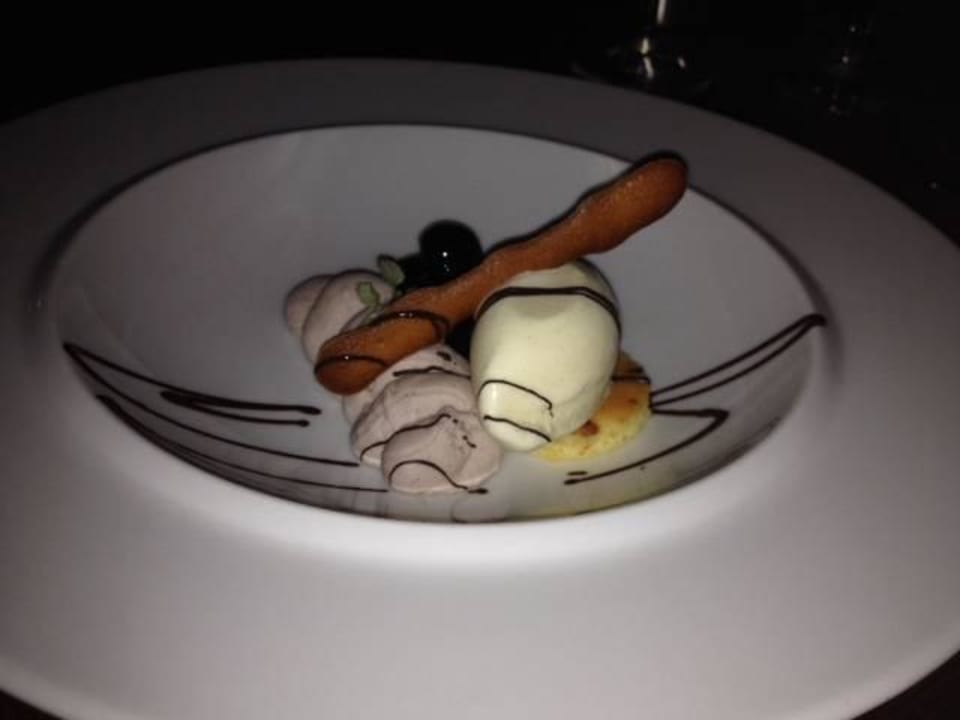 Dessert Hotel Holland House