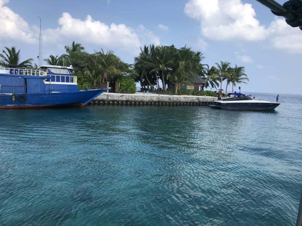 Strand Kuredu Island Resort & Spa