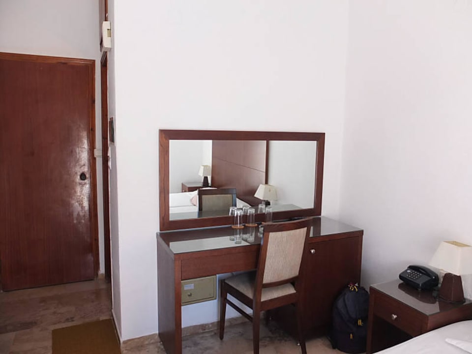 Unser Zimmer Lili Hotel