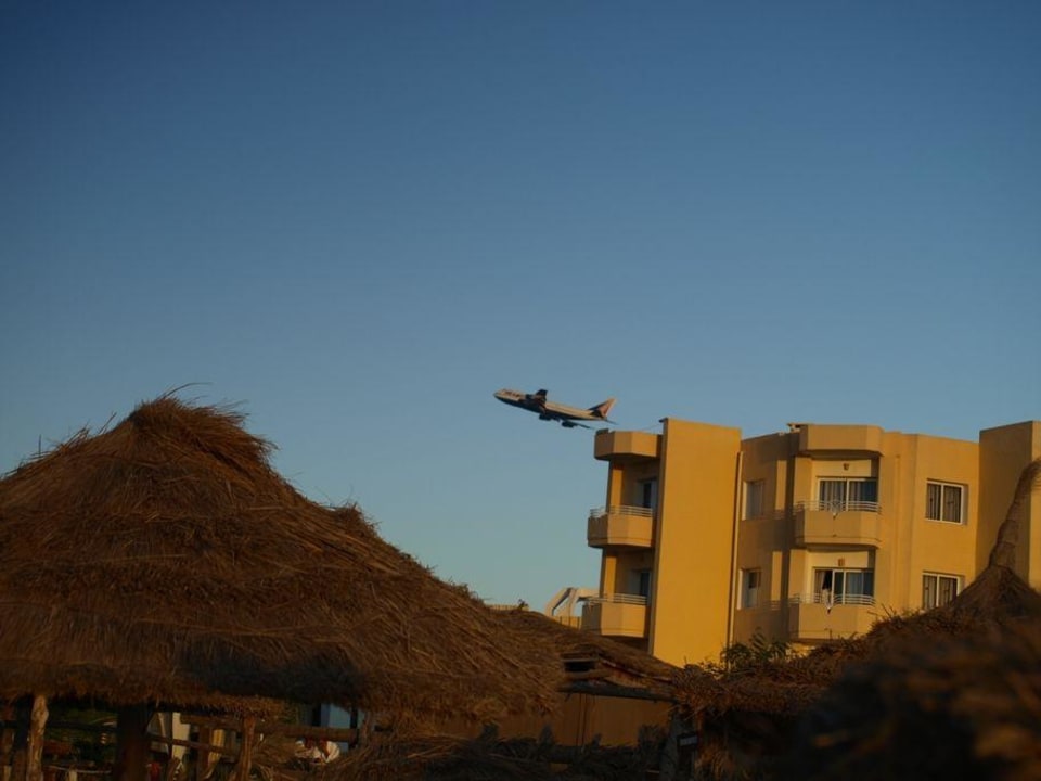 Nad hotelem Skanes Serail Aquapark