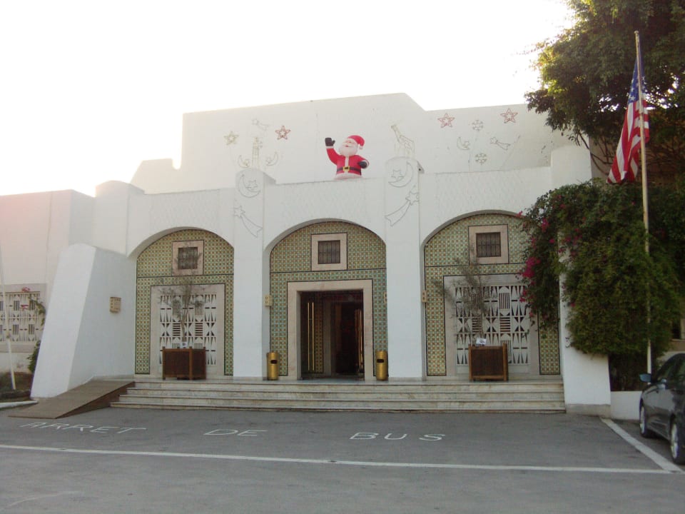 Haupteingang The Orangers Beach Resort and Bungalows