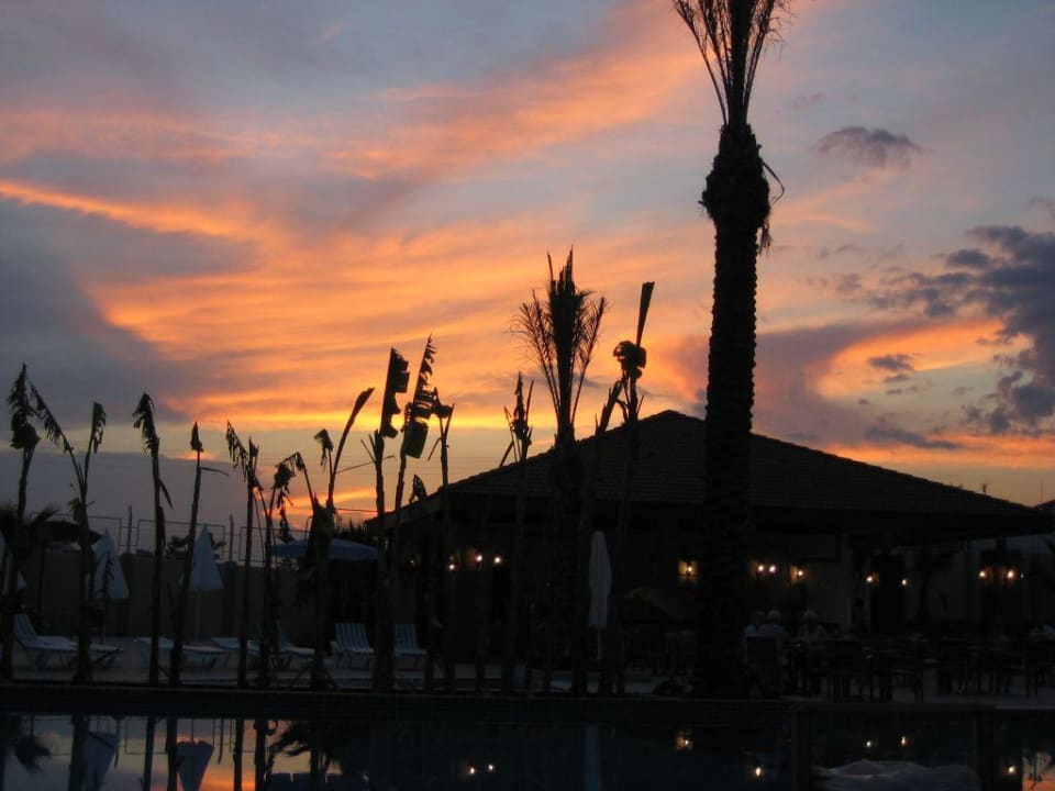 Sonnenuntergang Hotel Süral Resort