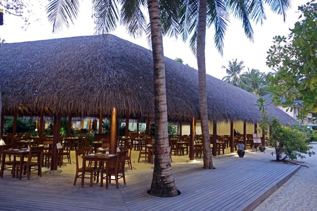 Restaurant in der Dämmerung Summer Island Maldives