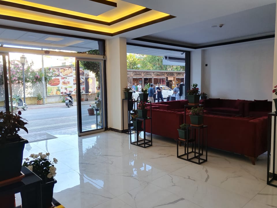 Lobby Hotel Aslan City Kleopatra