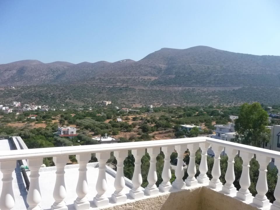 Widok z balkonu Hotel Heliotrope