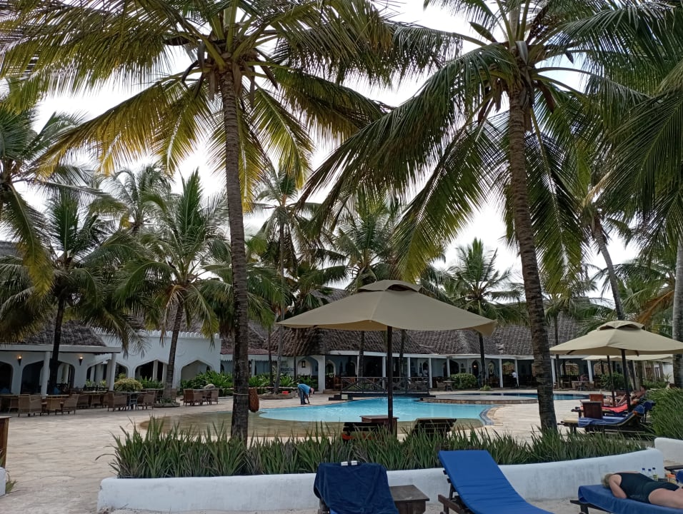 Pool Sultan Sands Island Resort & Spa