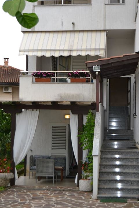 Eingangsbereich Apartments Maria