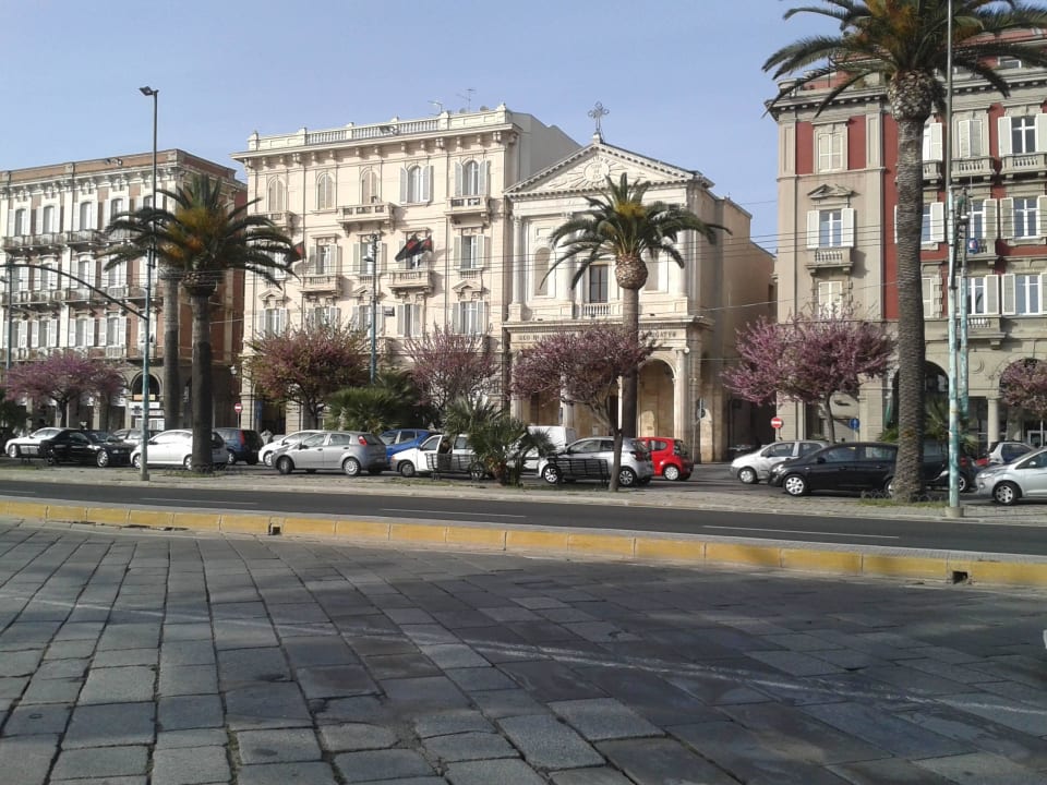 Ansicht von der via roma aus (links neben Kirche) Hotel Miramare