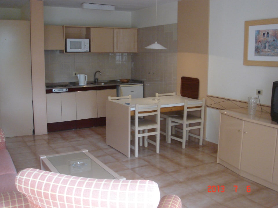 Salón y cocina  Alborada Ocean Club