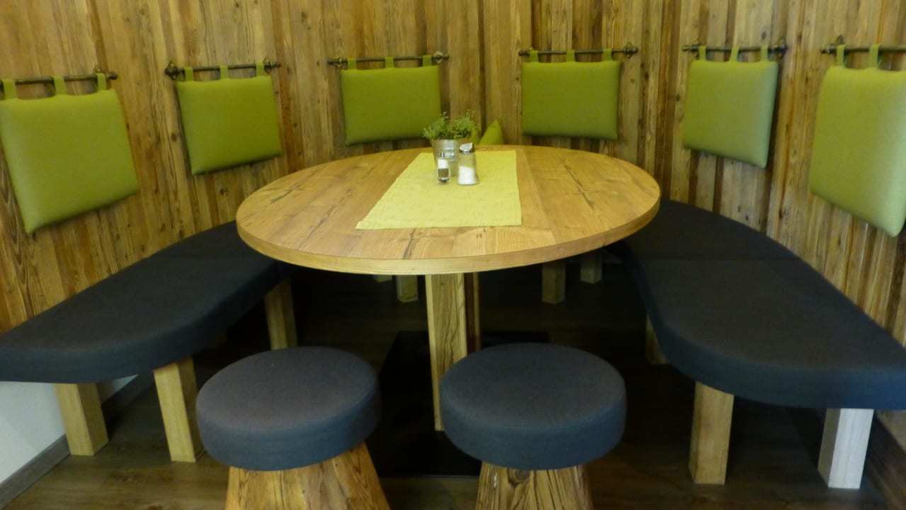 Stammtisch Hotel & Garni DAS KÖHLE