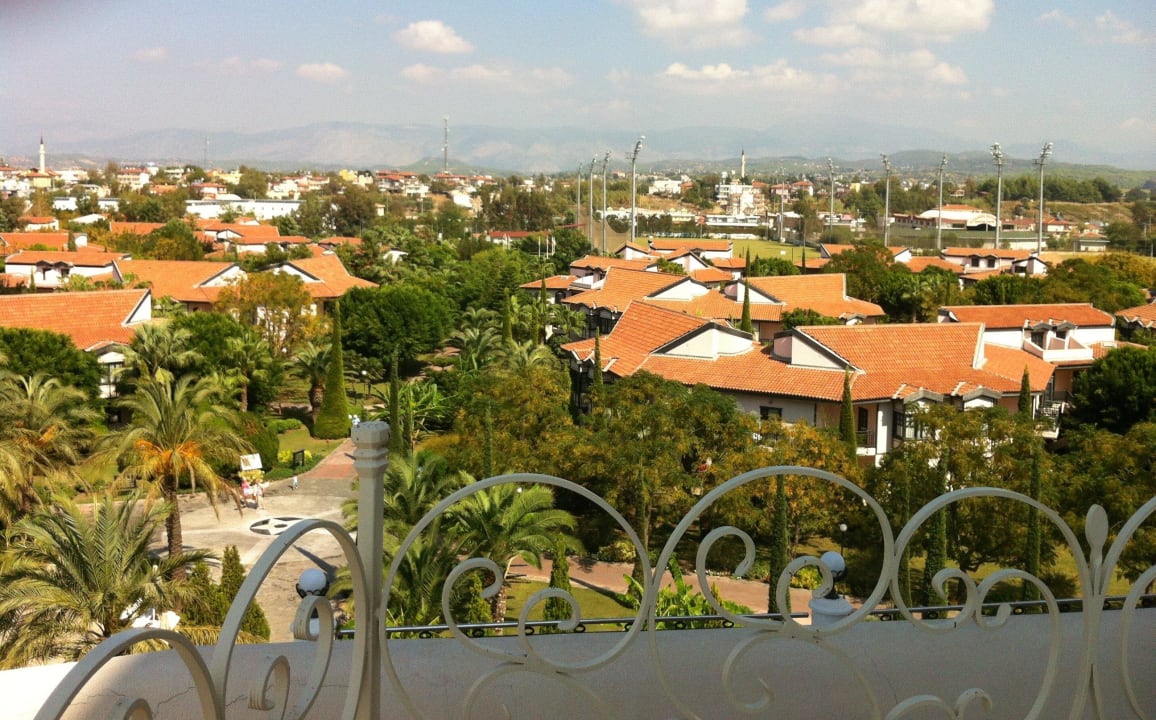 111 Starlight Resort Hotel