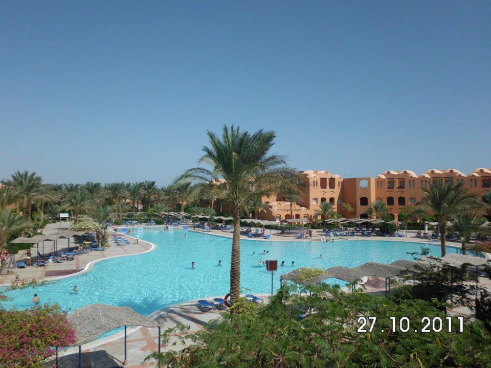Der Hauptpool Jaz Makadi Oasis Resort