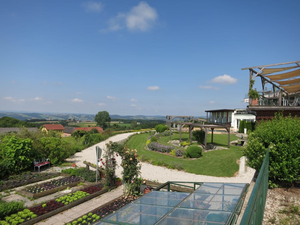 Gartenanlage Revita Hotel Kocher