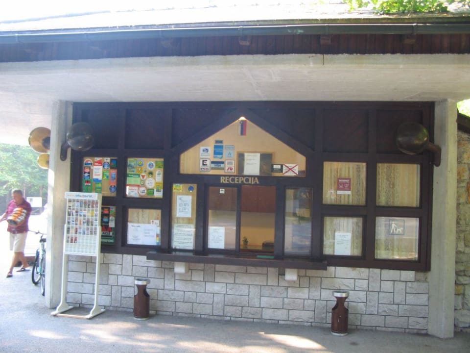 Reception office Postojna Cave Hotel Jama
