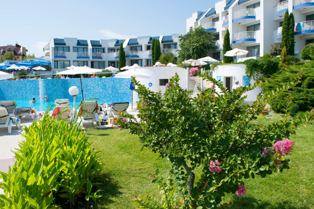 Pool Sineva Park