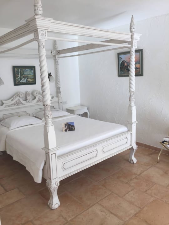 HANDICAPE Hotel La Bastide De Tourtour