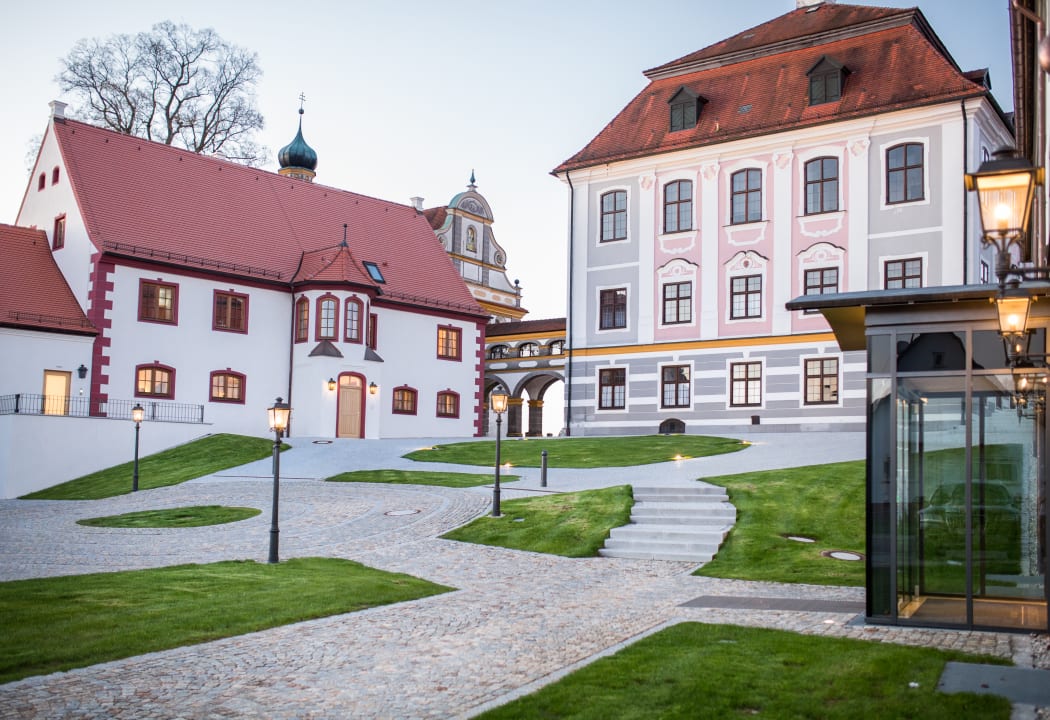 Außenansicht Hotel Schloss Leitheim