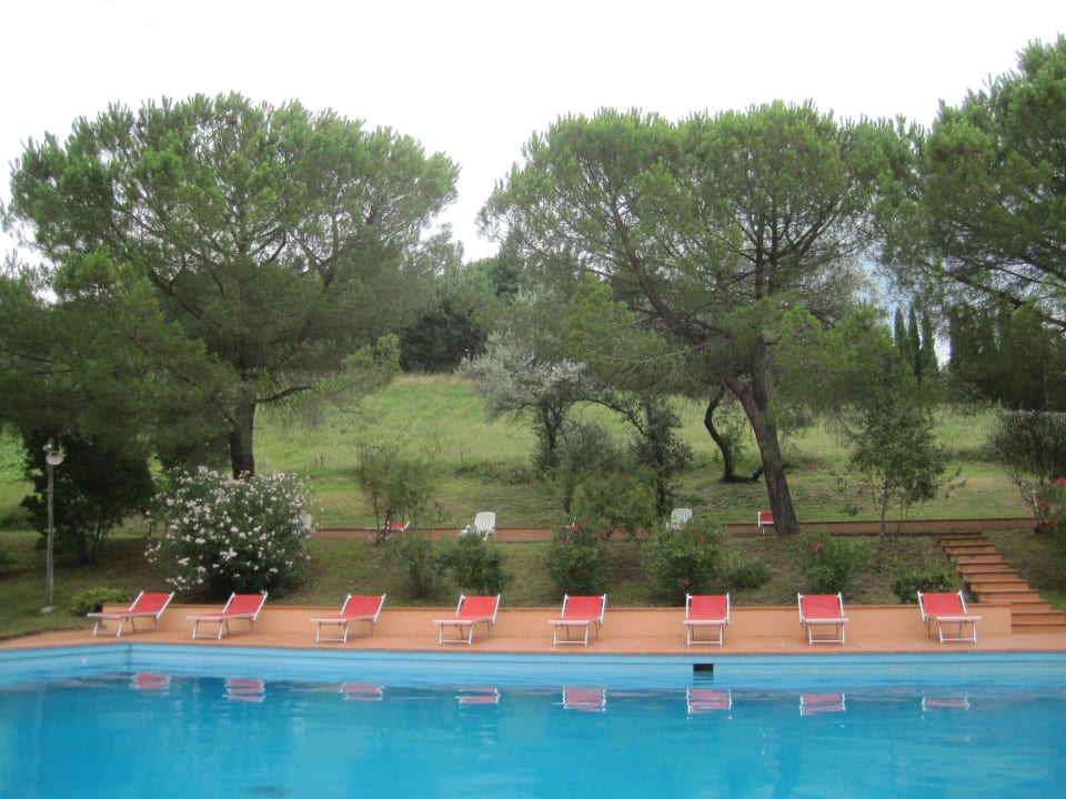 Liegen am Pool Hotel Landgut Il poggio
