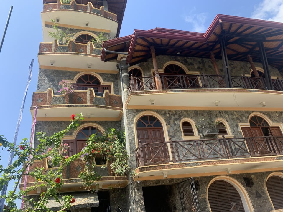 Außenansicht Hotel Bentota Village