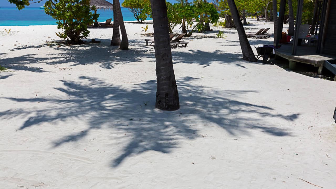 Blick vom Bungalow 118 Kuredu Island Resort & Spa