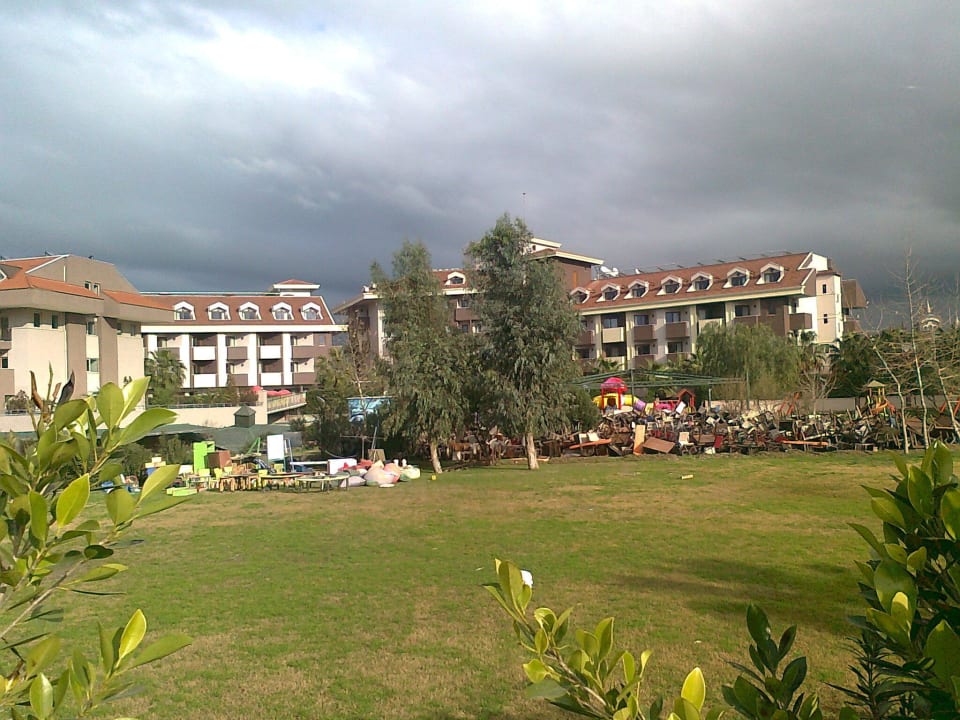 Schaden vom Hochwasser Hane Family Resort