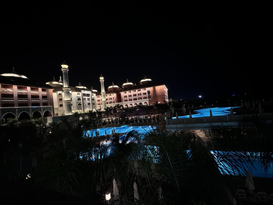 Außenansicht Royal Taj Mahal Hotel