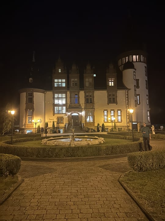 Außenansicht Seehotel Schloss Klink