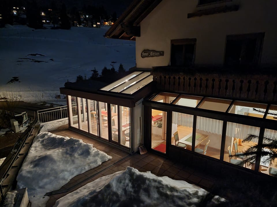 Außenansicht Hotel Enzian