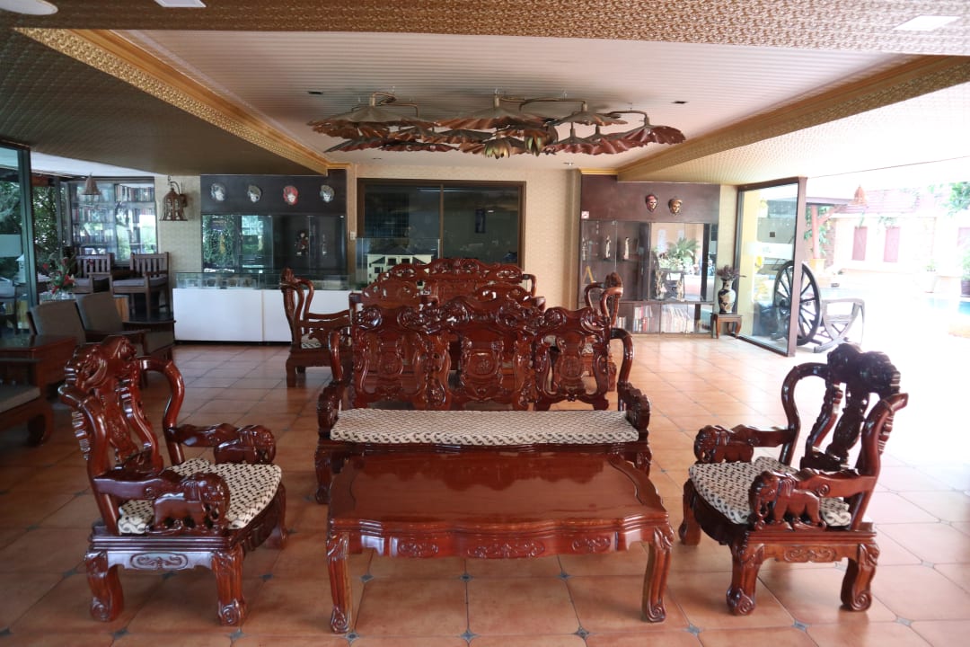 Lobby Hotel Aiyaree Place