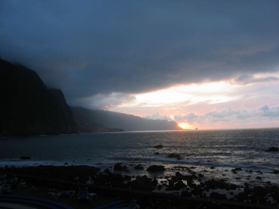 Widok z pokoju hotelowego Hotel Estalagem do Mar