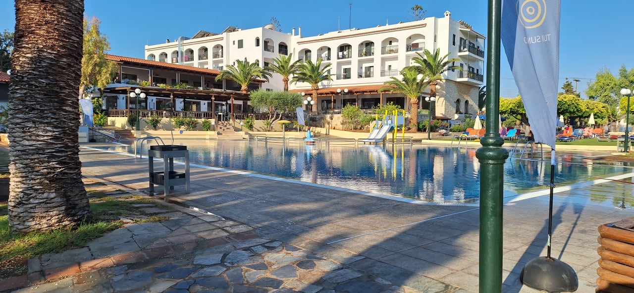 Außenansicht TUI SUNEO Chrissi Amoudia