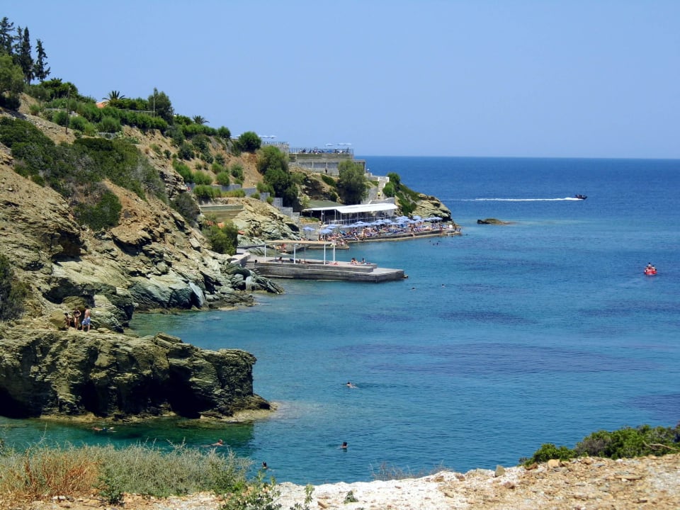 Widok na plażę  Peninsula Resort & Spa