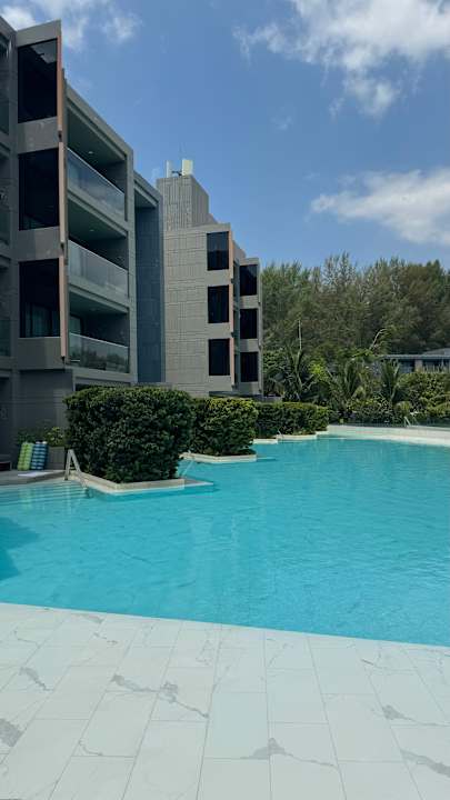 Außenansicht La Vela Khao Lak