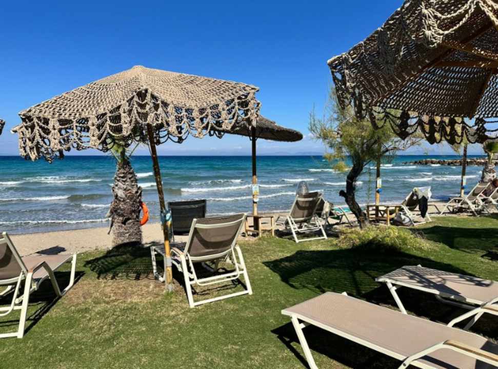 Strand Hotel Samaina Inn