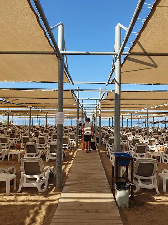 Strand Dream World Aqua Hotel